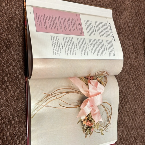 The Complete Book of Nature Crafts (3 for $20) - Picture 3 of 3